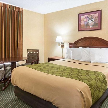 Econo Lodge Near Quantico Marine Base Dumfries Buitenkant foto