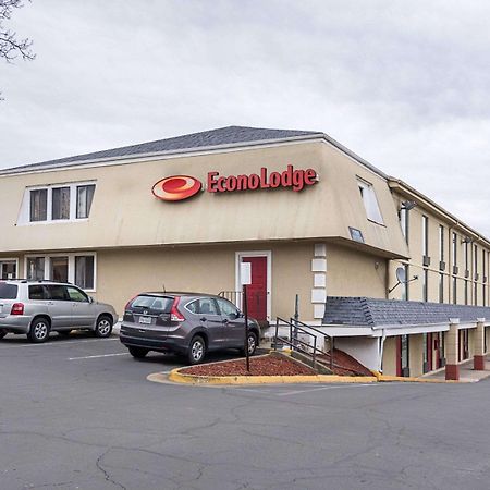 Econo Lodge Near Quantico Marine Base Dumfries Buitenkant foto