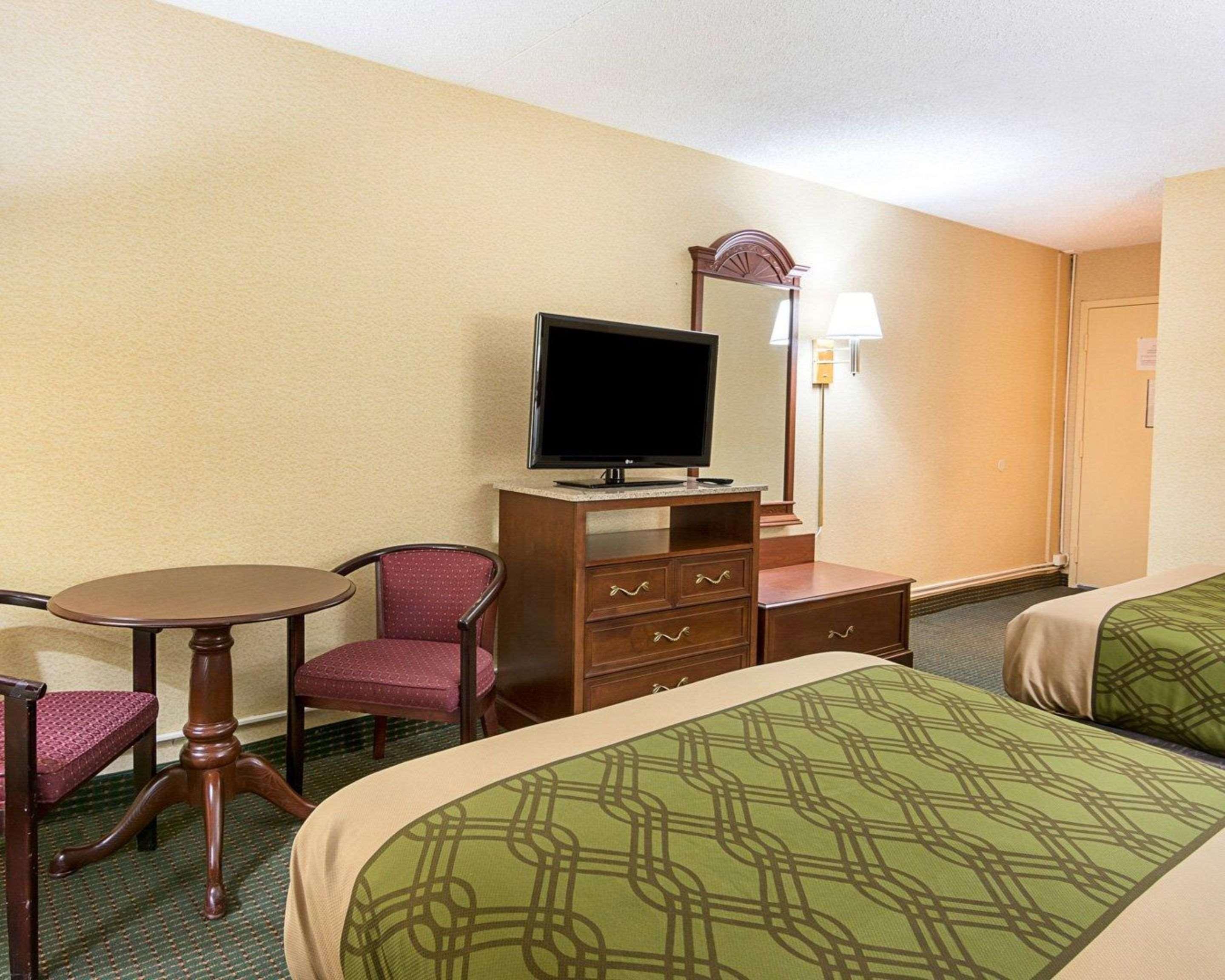 Econo Lodge Near Quantico Marine Base Dumfries Buitenkant foto