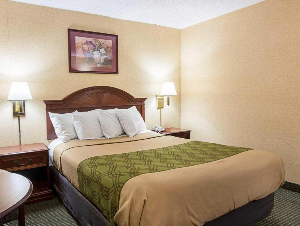 Econo Lodge Near Quantico Marine Base Dumfries Buitenkant foto