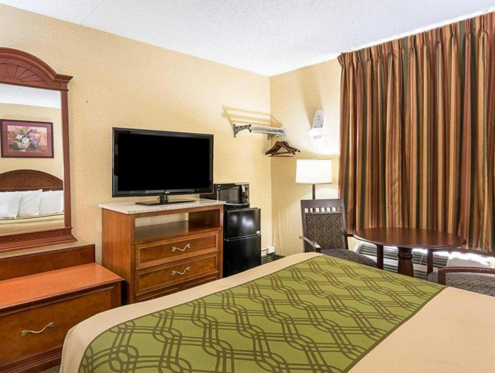 Econo Lodge Near Quantico Marine Base Dumfries Buitenkant foto