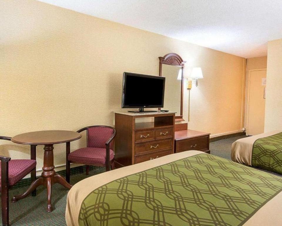 Econo Lodge Near Quantico Marine Base Dumfries Buitenkant foto